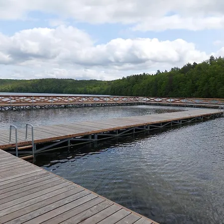 Letniskowy Nad Jeziorem U Arturow *