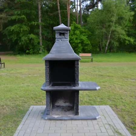 別荘 Letniskowy Nad Jeziorem U Arturow *