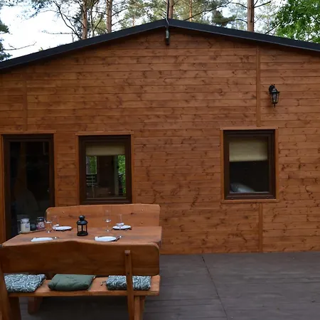 Letniskowy Nad Jeziorem U Arturow Feriehus *