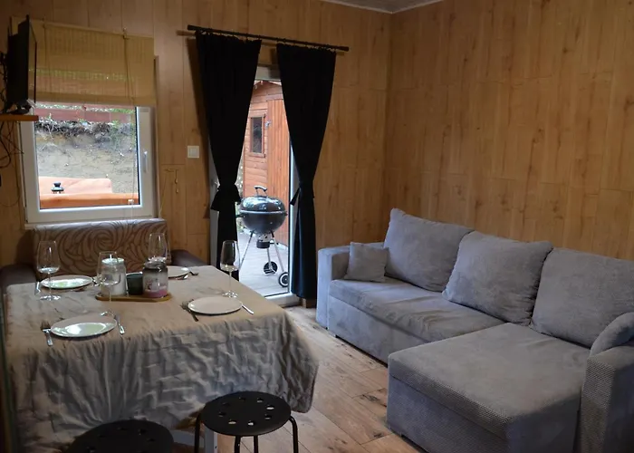 Letniskowy Nad Jeziorem U Arturow Prázdninový dům